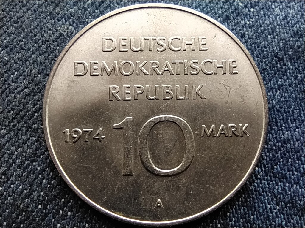 N&eacute;metorsz&aacute;g 25 &eacute;ves az NDK 10 M&aacute;rka