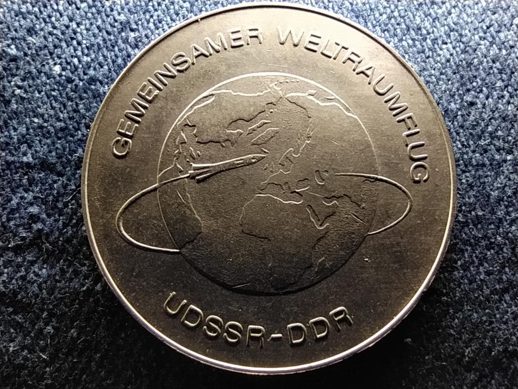 N&eacute;metorsz&aacute;g K&ouml;z&ouml;s szovjet-keletn&eacute;met űrrep&uuml;l&eacute;s 10 M&aacute;rka