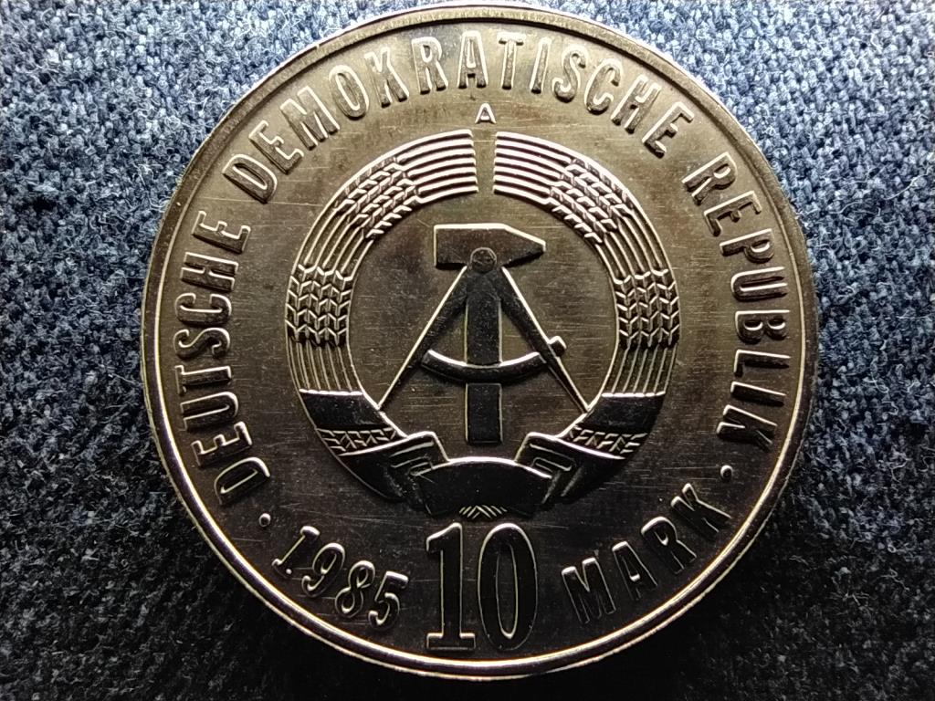 N&eacute;metorsz&aacute;g 40 &eacute;ve felszabadul&aacute;s a fasizmusb&oacute;l 10 M&aacute;rka