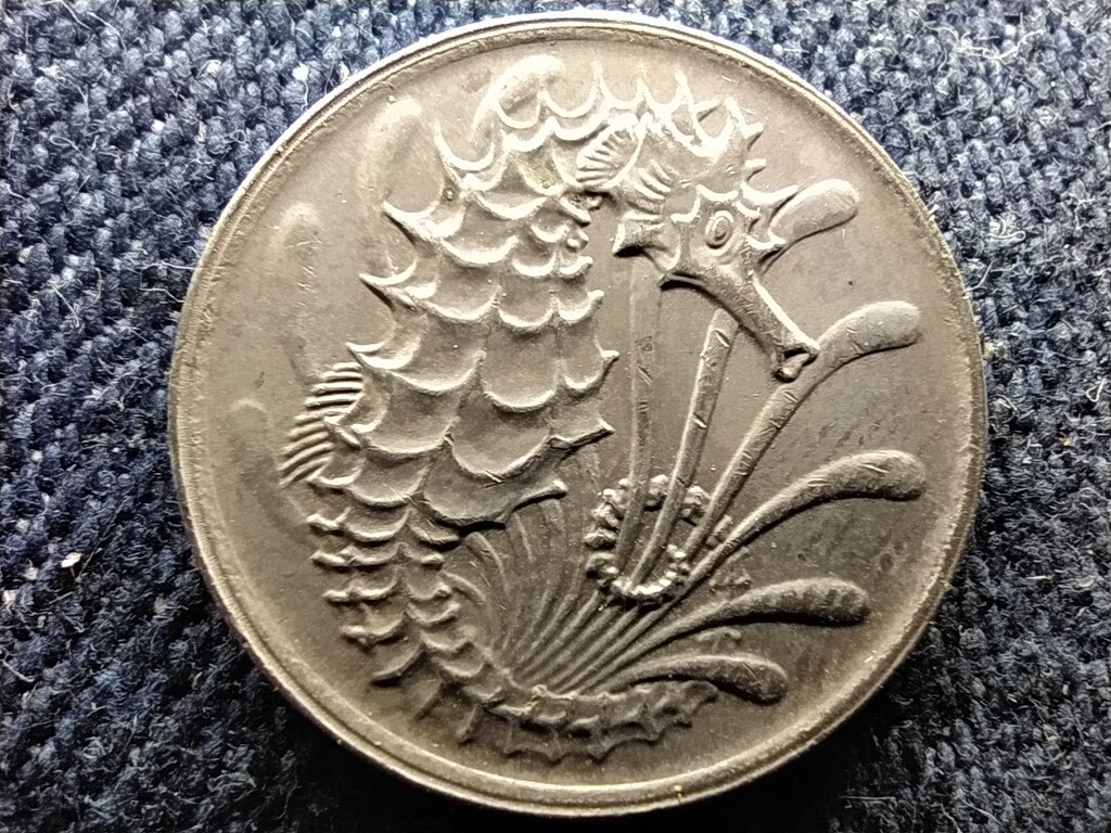 Szingap&uacute;r csik&oacute;hal 10 cent