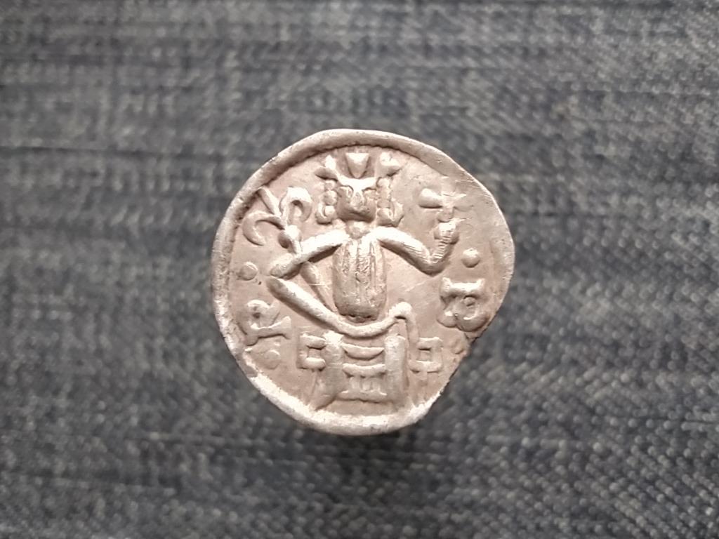 IV. B&eacute;la (1235-1270) ez&uuml;st 1 Bracteata &Eacute;H117