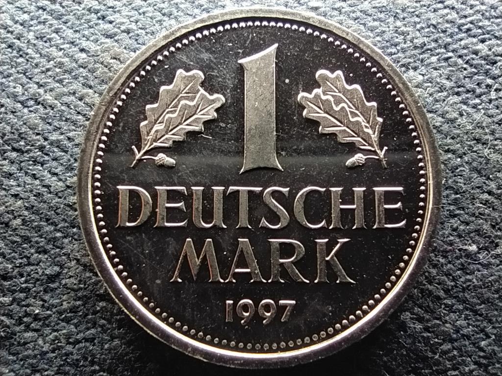 N&eacute;metorsz&aacute;g 1 M&aacute;rka