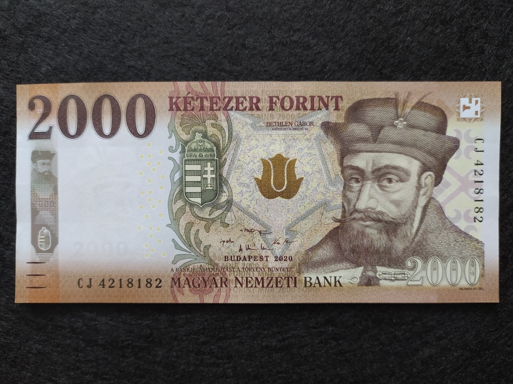 Harmadik Magyar K&ouml;zt&aacute;rsas&aacute;g (1989-napjainkig) 2000 Forint bankjegy