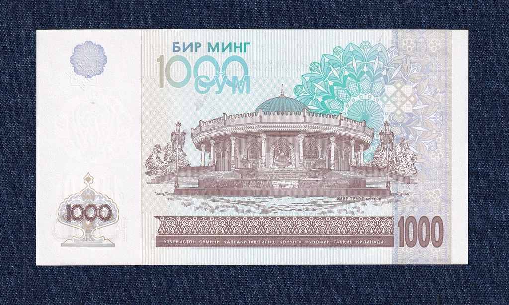 &Uuml;zbegiszt&aacute;n 1000 som bankjegy