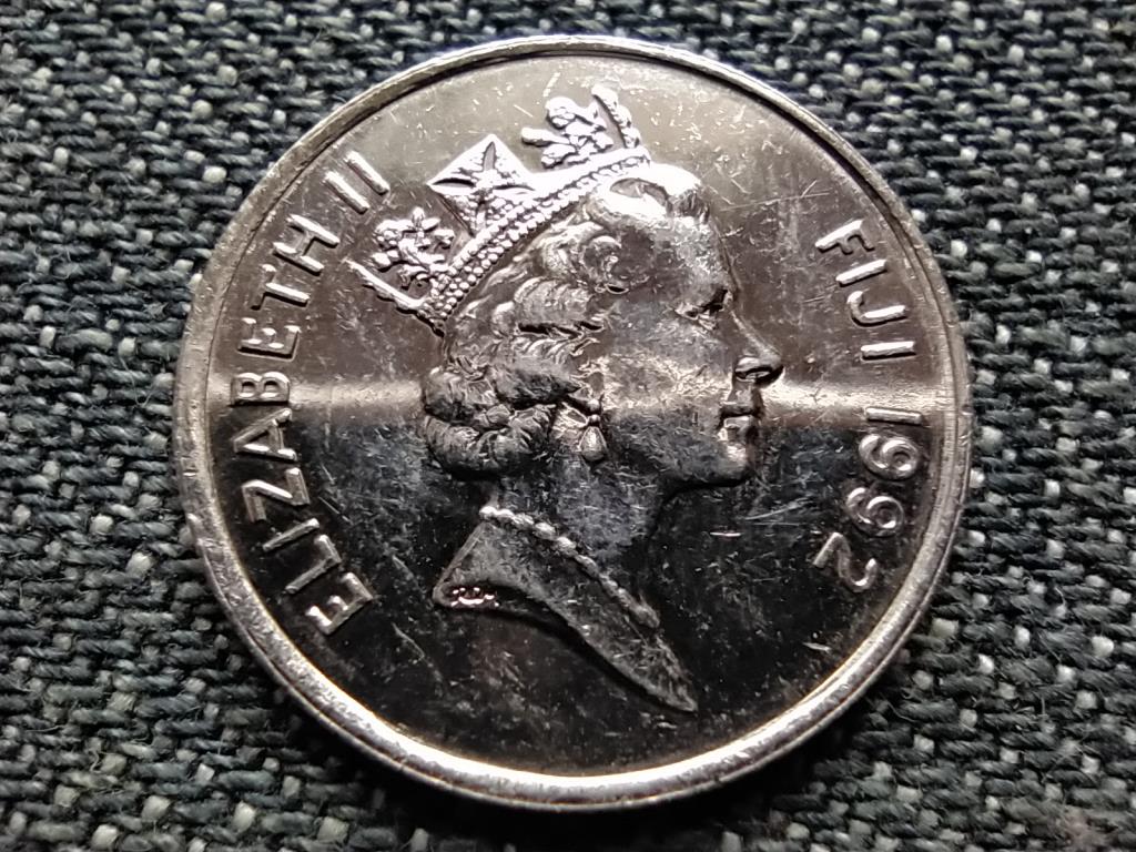 Fidzsi-szigetek II. Erzs&eacute;bet dob 5 cent