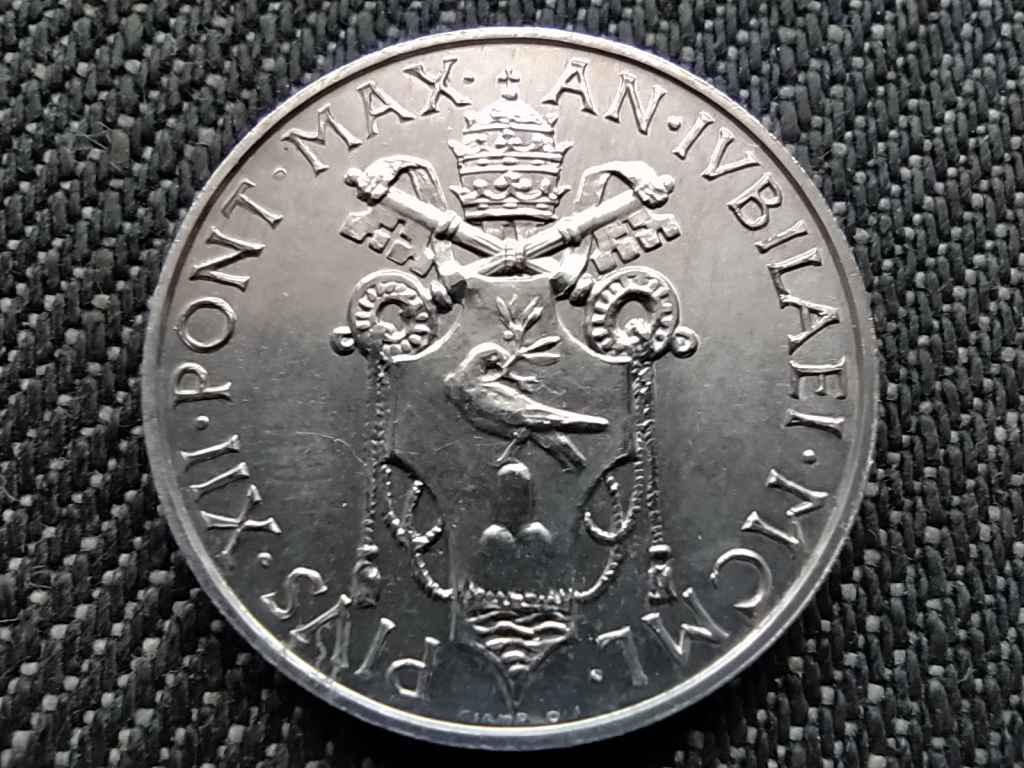 Vatik&aacute;n XII. Pius Szent &eacute;v 1l&iacute;ra