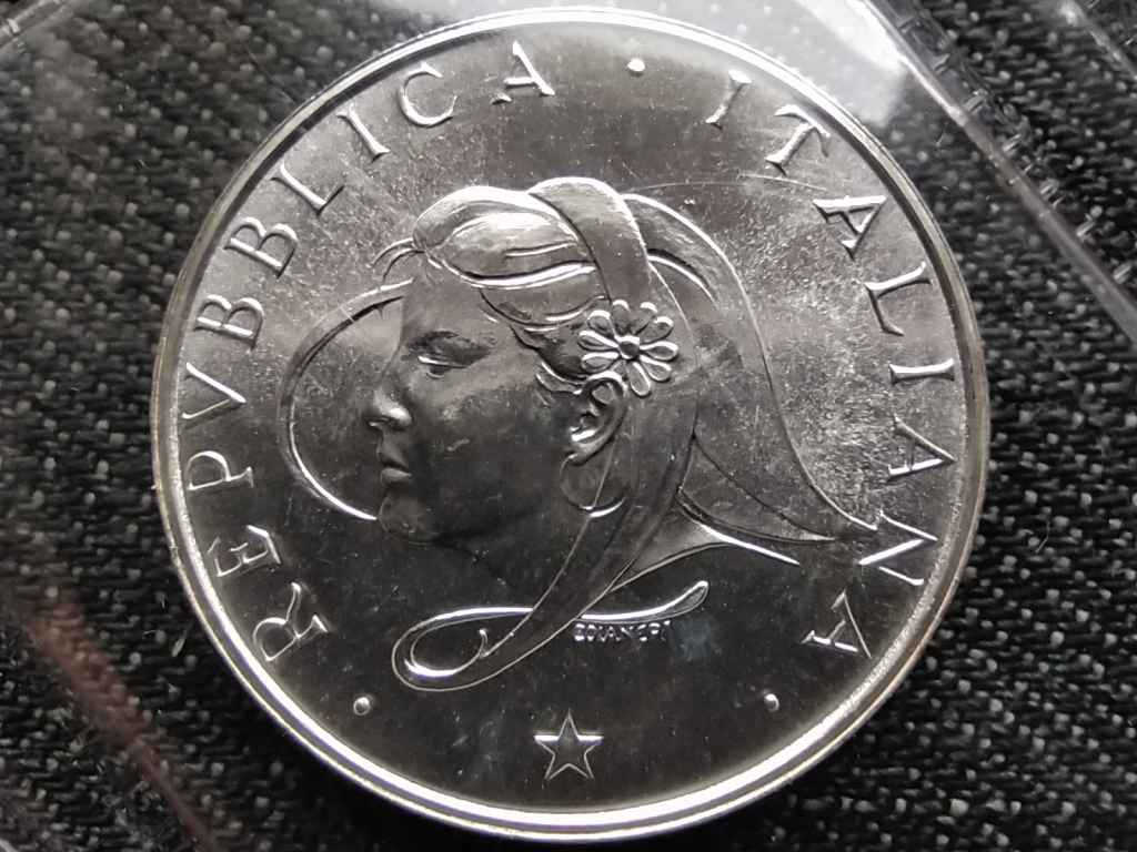 Olaszorsz&aacute;g A csal&aacute;d &eacute;ve .835 ez&uuml;st 500 L&iacute;ra