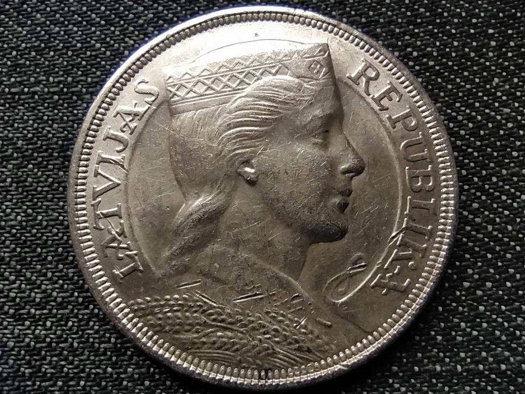Lettorsz&aacute;g .835 ez&uuml;st 5 lat