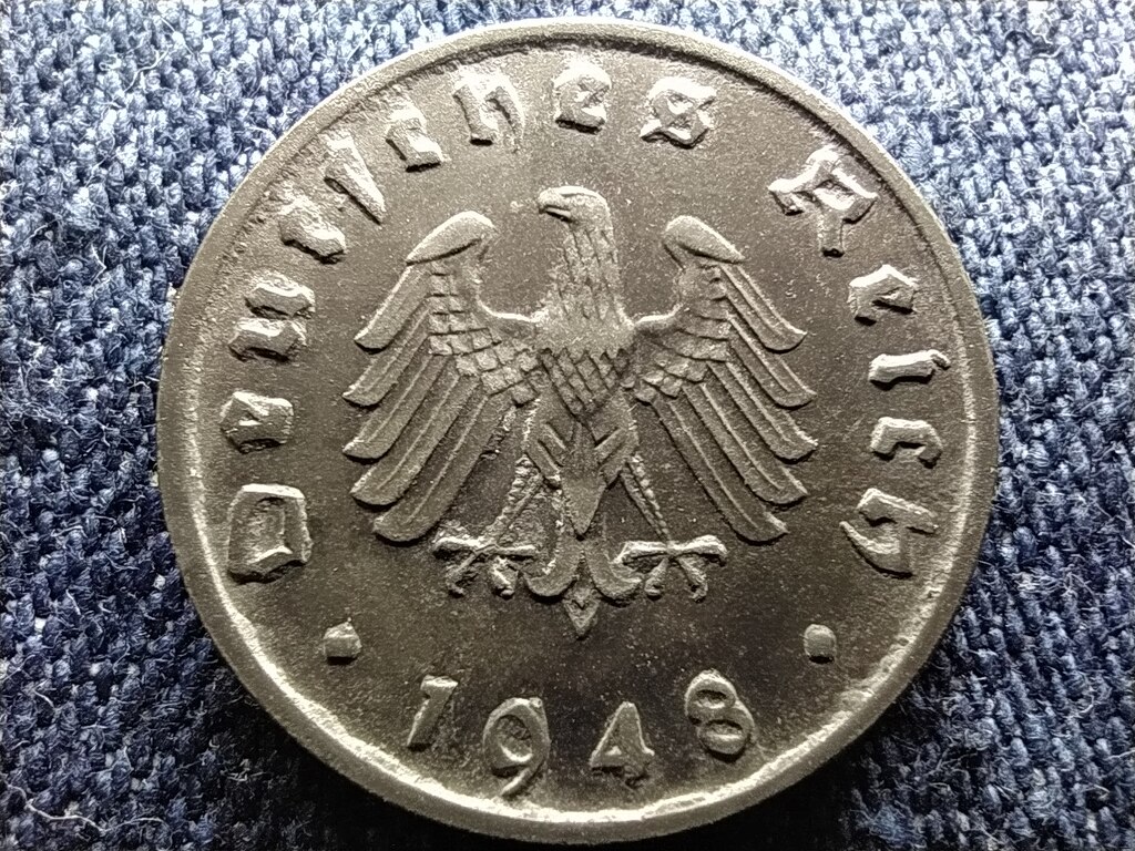 N&eacute;metorsz&aacute;g Sz&ouml;vets&eacute;ges Megsz&aacute;ll&aacute;s (1945-1949) 10 birodalmi pfennig