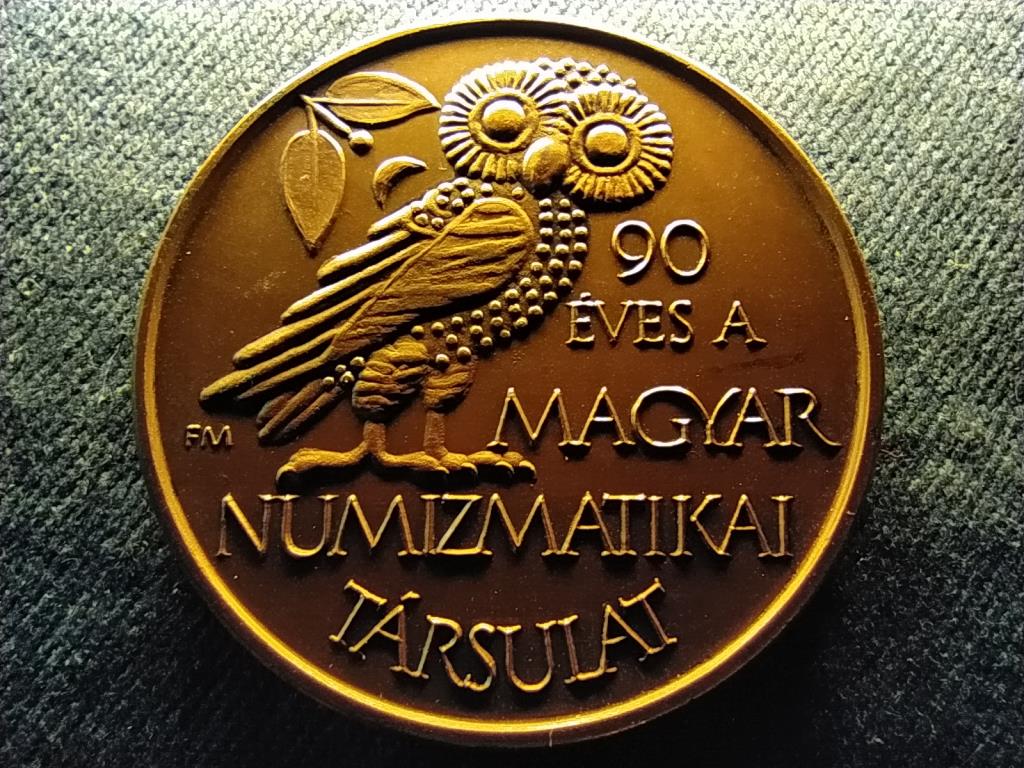 MNT jubileumi &eacute;rem MNT 90 &eacute;ves jubileumi &eacute;rem
