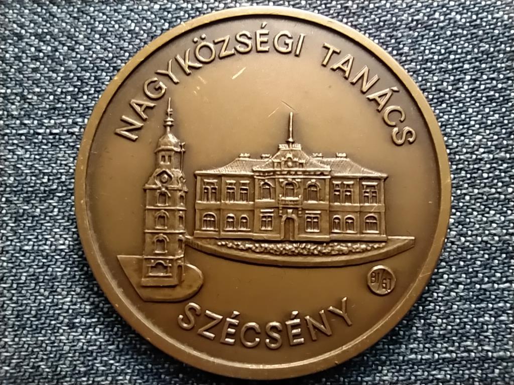 M&Eacute;E Sz&eacute;cs&eacute;nyi Csoport A Művelőd&eacute;si K&ouml;zpont Alapkő let&eacute;tele eml&eacute;k&eacute;re