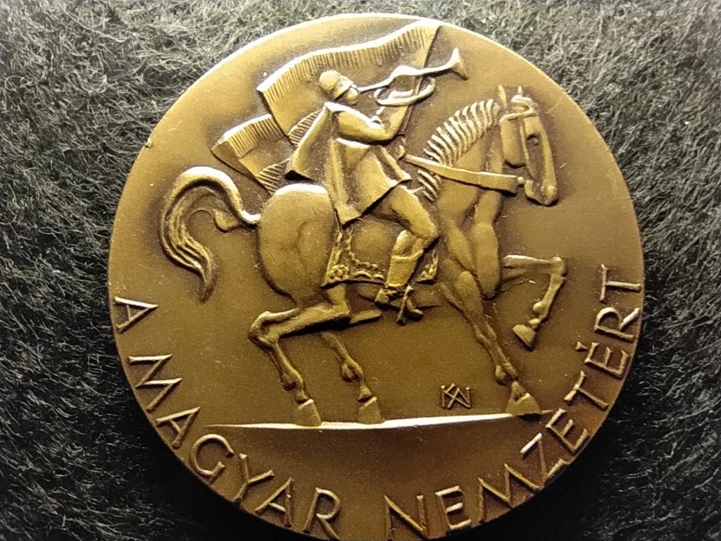 A magyar nemzet&eacute;rt Az Erd&eacute;lyi menek&uuml;ltek&eacute;rt 1989