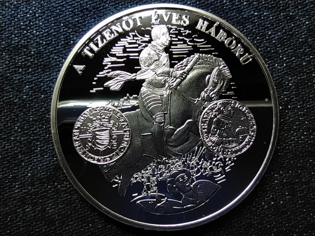 A magyar p&eacute;nz kr&oacute;nik&aacute;ja A tizen&ouml;t &eacute;ves h&aacute;bor&uacute; .999 ez&uuml;st