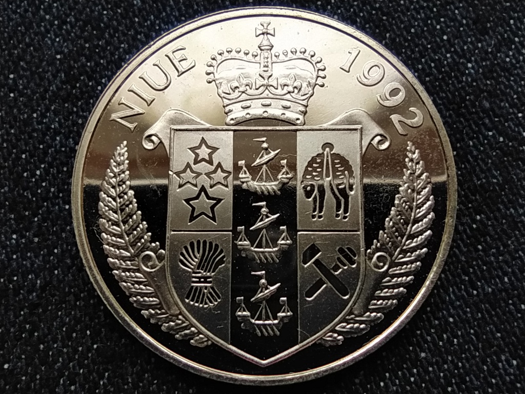 Niue .500 ez&uuml;st 5 doll&aacute;r