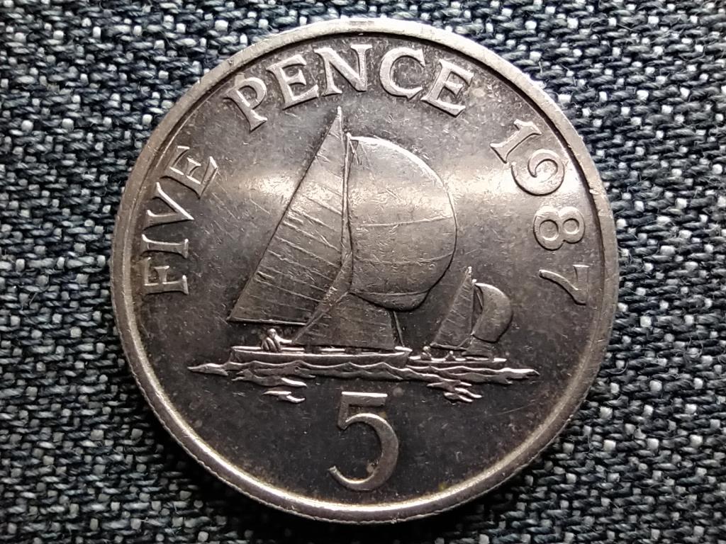 Guernsey II. Erzs&eacute;bet vitorl&aacute;s 5 penny