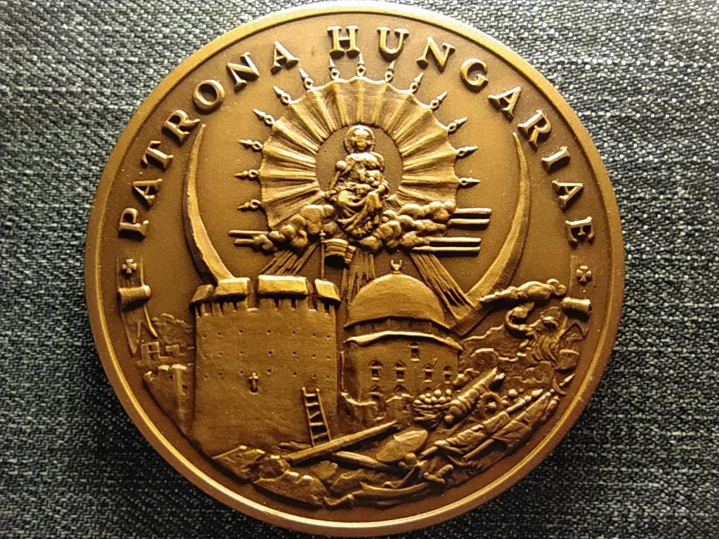 300 &eacute;ve szabadult fel P&eacute;cs a t&ouml;r&ouml;k h&oacute;dolts&aacute;g al&oacute;l 1543-1686 bronz med&aacute;l