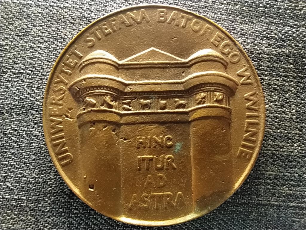Lengyelorsz&aacute;g 350 &eacute;ves a Vilniusi Egyetem B&aacute;thory Istv&aacute;n Jozef Pilsudski &eacute;rem