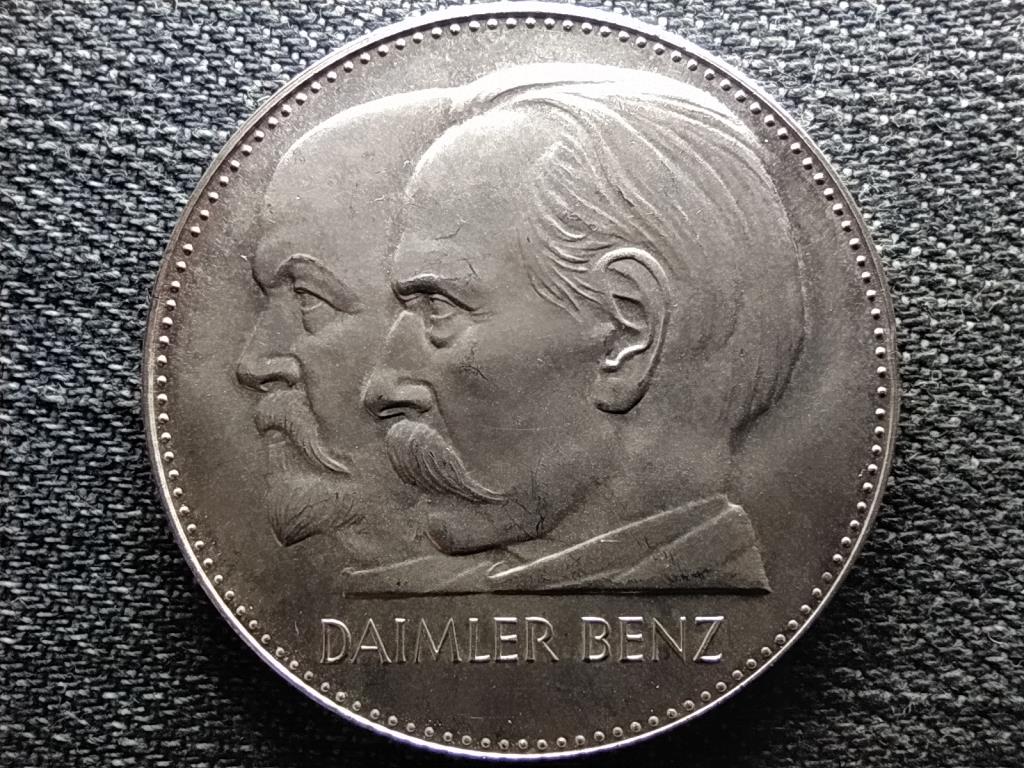 N&eacute;metorsz&aacute;g 75 &eacute;ves a Daimler Benz .1000 ez&uuml;st