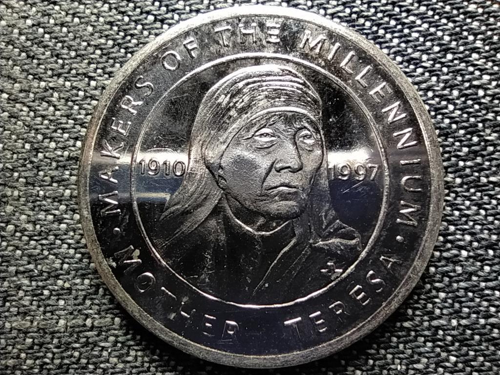 Anglia Millennium meghat&aacute;roz&oacute;i Ter&eacute;z anya