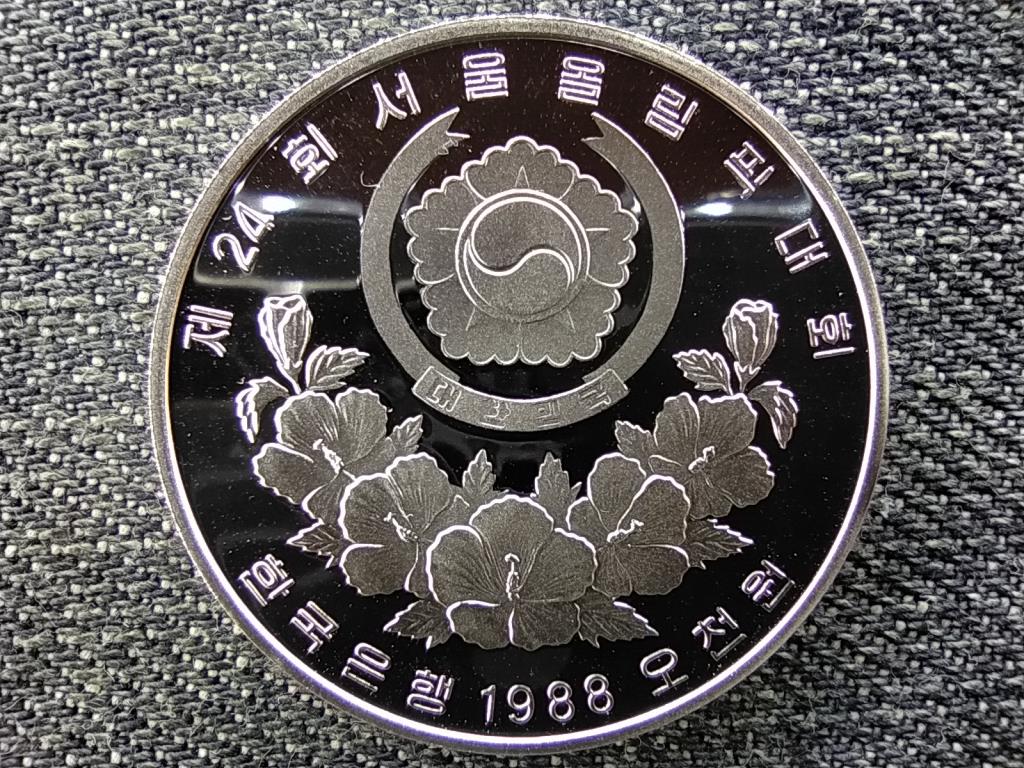 D&eacute;l-Korea Olimpiai J&aacute;t&eacute;kok Sz&ouml;ulban 1988 Koreai birk&oacute;z&aacute;s .925 ez&uuml;st 5000 won