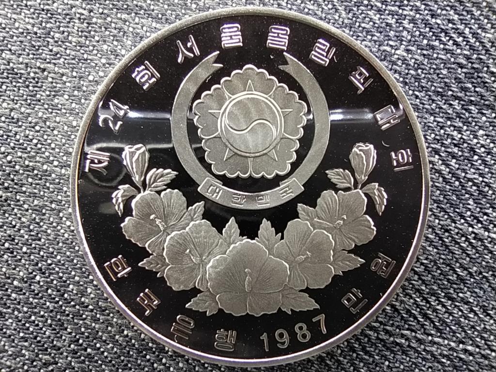 D&eacute;l-Korea Olimpiai J&aacute;t&eacute;kok Sz&ouml;ulban 1988 R&ouml;plabda .925 ez&uuml;st 10000 won