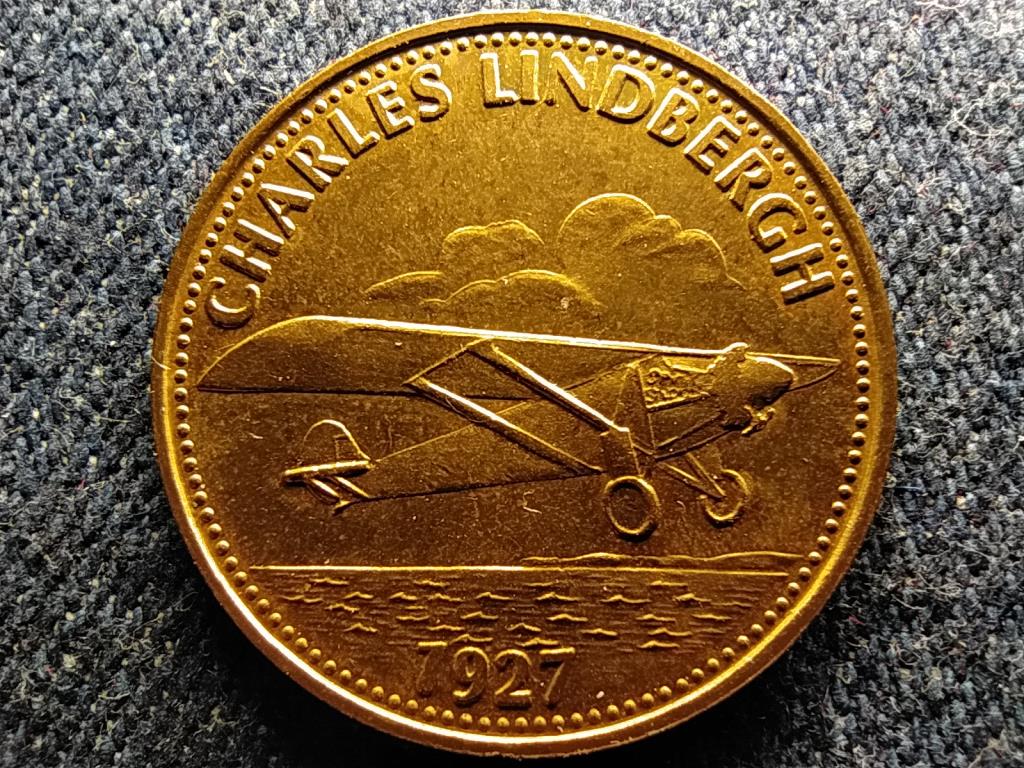 Franciaorsz&aacute;g Ember rep&uuml;l&eacute;s k&ouml;zben Charles Lindbergh