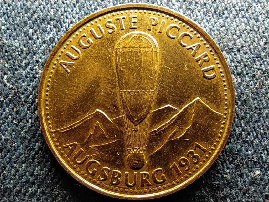 Franciaorsz&aacute;g Ember rep&uuml;l&eacute;s k&ouml;zben Auguste Piccard, Augsburg