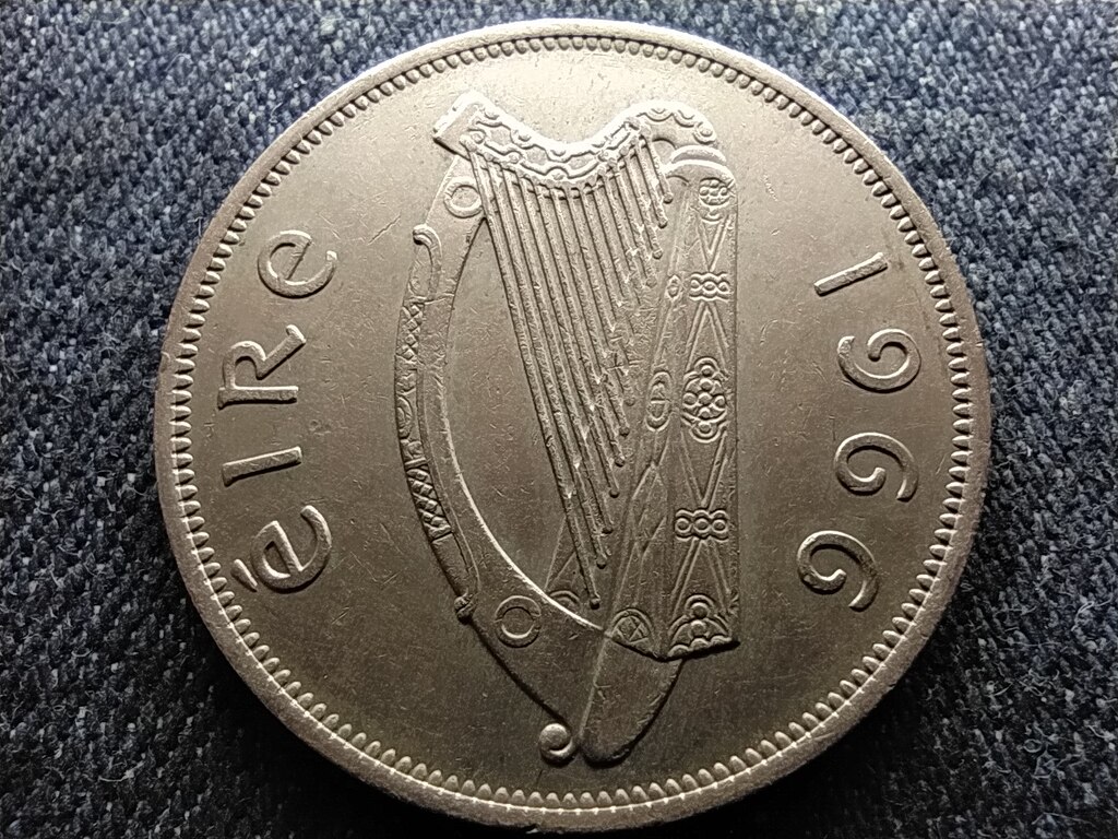 &Iacute;rorsz&aacute;g &iacute;r vad&aacute;sz l&oacute; 1/2 korona 2 shilling 6 penny