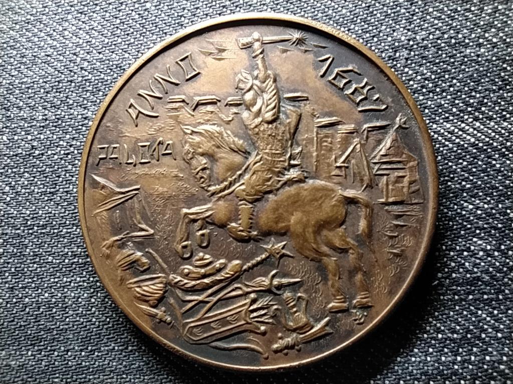 M&Eacute;E Keszthelyi Csoport Palota v&aacute;ra