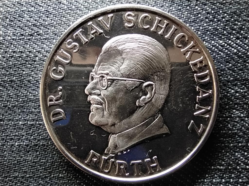 Dr. Gustav Schickedanz F&uacute;rth Quelle R&eacute;szv&eacute;nyt&aacute;rsas&aacute;g